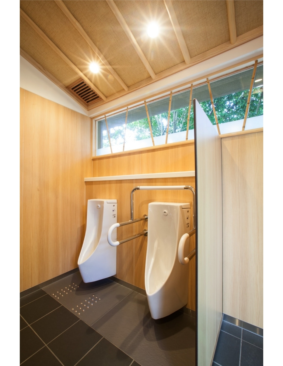 京都・清水寺境内トイレ 施工実績[一覧] オフィス・教育施設・公共施設・商業施設など、水まわりのデザイン