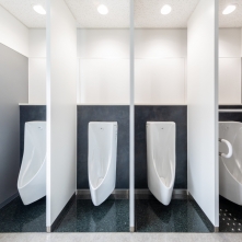 京都・某大学様新築トイレ サムネイル2