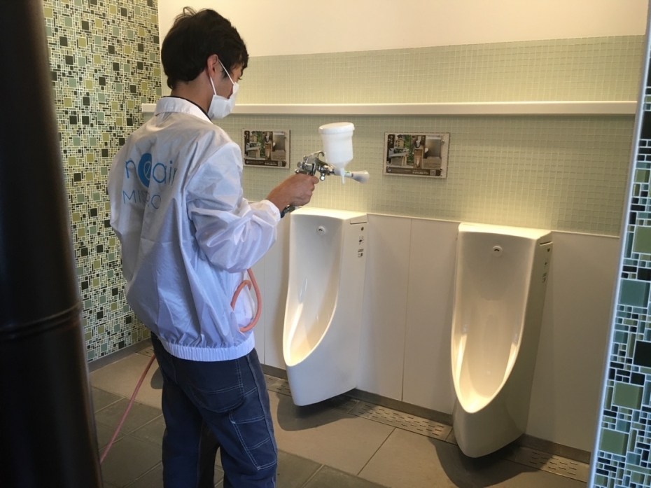 京都・某大学様新築トイレ 写真1