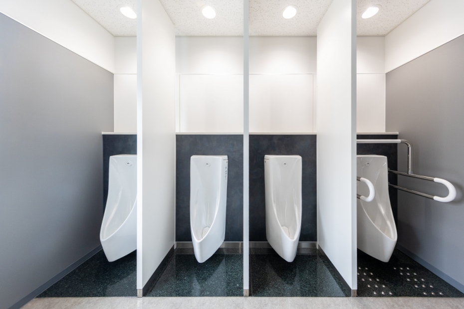 京都・某大学様新築トイレ 写真2