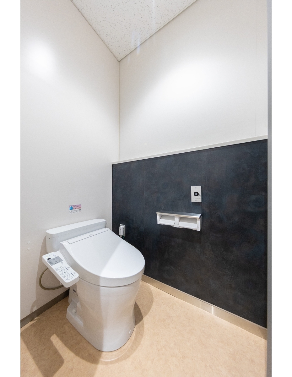 京都・大和大路団栗公衆トイレ 写真10